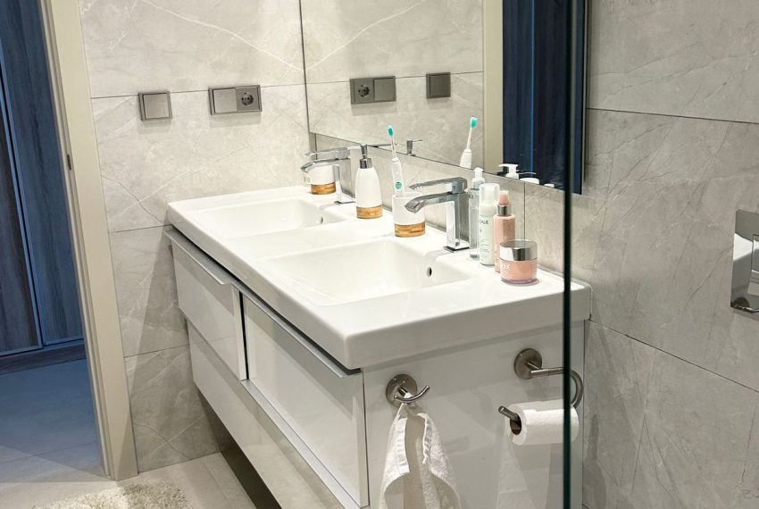 R4968649-Apartment-For-Sale-La-Quinta-Middle-Floor-3-Beds-175-Built-7