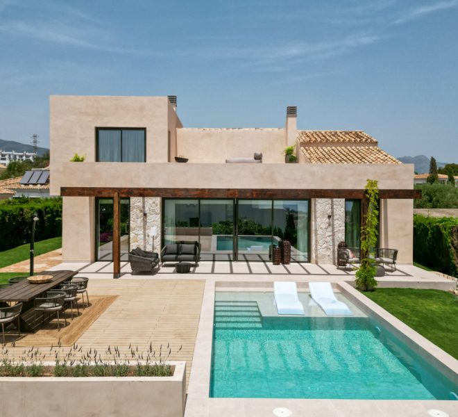 R4969192-Image 1-Detached - 4 Beds - 235 Built