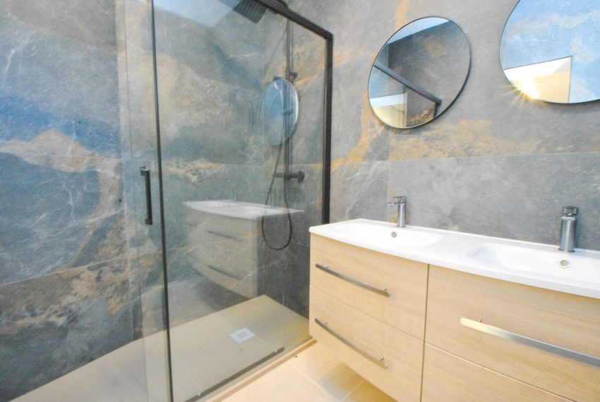 R4969405-Villa-For-Sale-Calahonda-Semi-Detached-2-Beds-112-Built-9