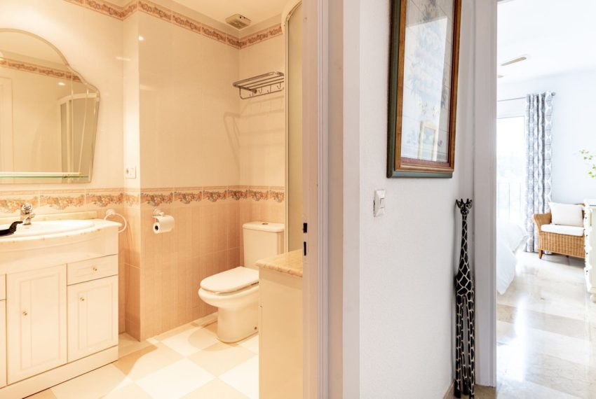 R4969852-Apartment-For-Sale-El-Paraiso-Penthouse-2-Beds-70-Built-17