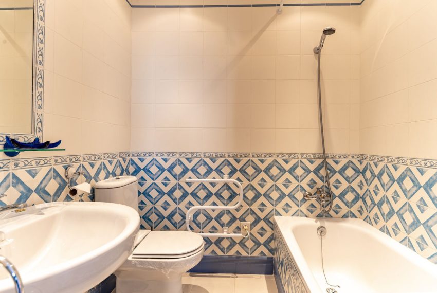R4969852-Apartment-For-Sale-El-Paraiso-Penthouse-2-Beds-70-Built-19