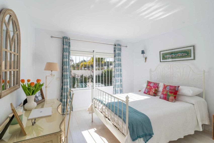 R4972930-Villa-For-Sale-San-Pedro-de-Alcantara-Detached-4-Beds-282-Built-4