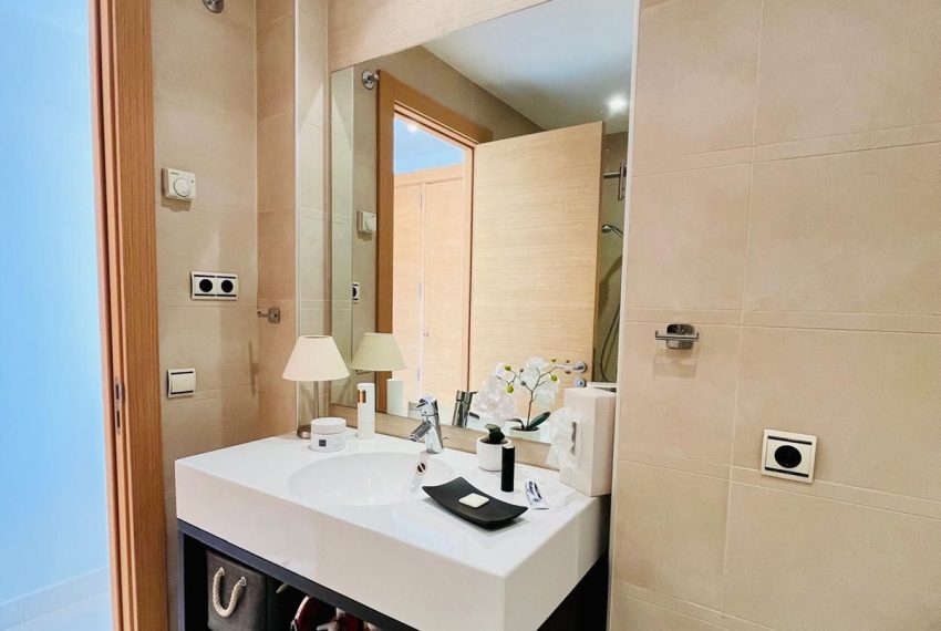 R4973662-Apartment-For-Sale-Altos-de-los-Monteros-Penthouse-2-Beds-95-Built-14
