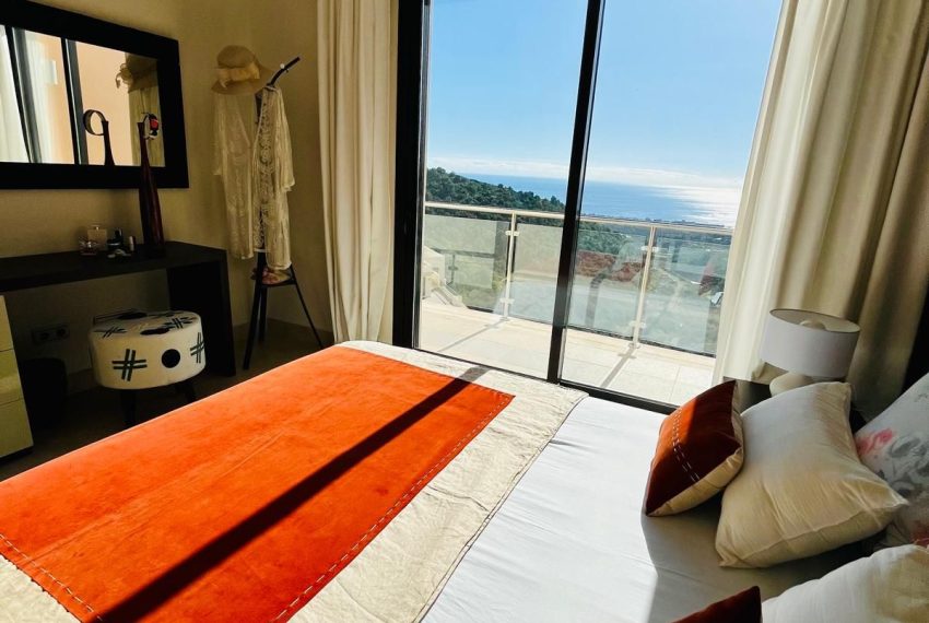 R4973662-Apartment-For-Sale-Altos-de-los-Monteros-Penthouse-2-Beds-95-Built-8