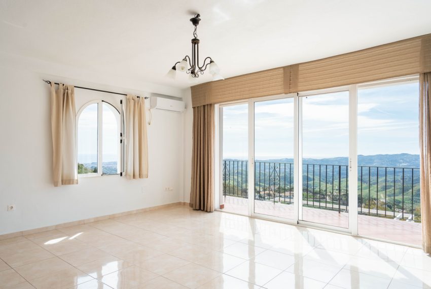 R4974061-Villa-For-Sale-Mijas-Detached-4-Beds-304-Built-4
