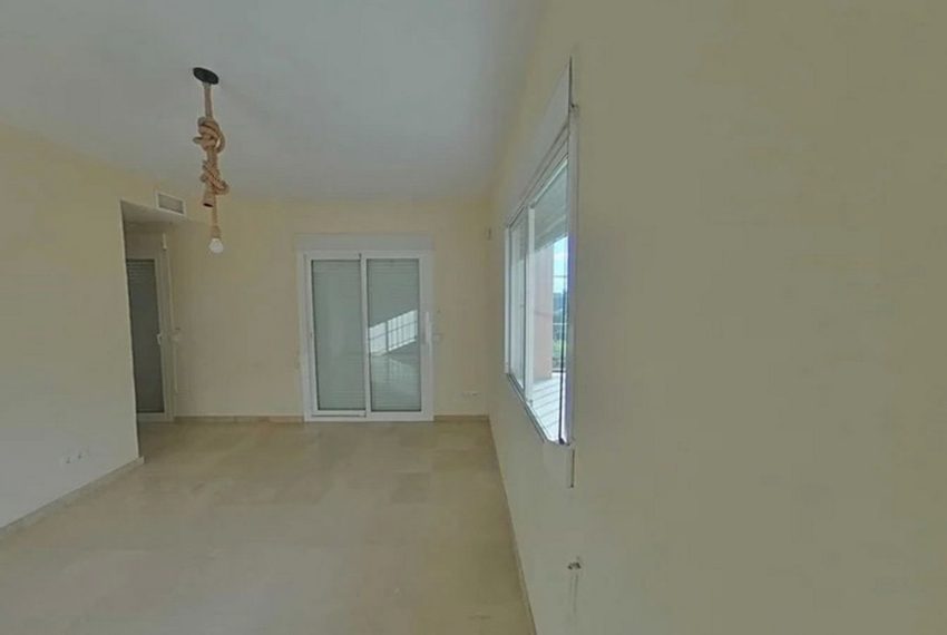 R4974547-Villa-For-Sale-Nueva-Andalucia-Detached-6-Beds-551-Built-11