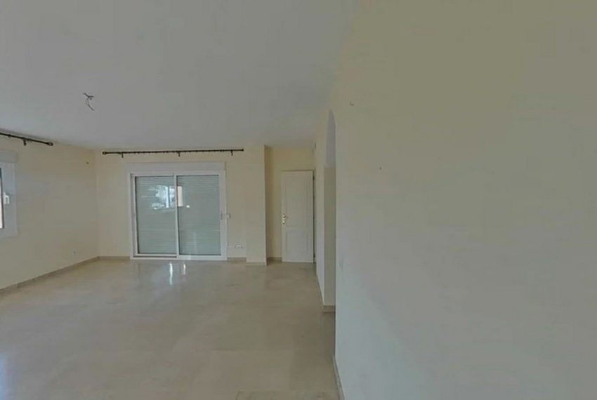 R4974547-Villa-For-Sale-Nueva-Andalucia-Detached-6-Beds-551-Built-16