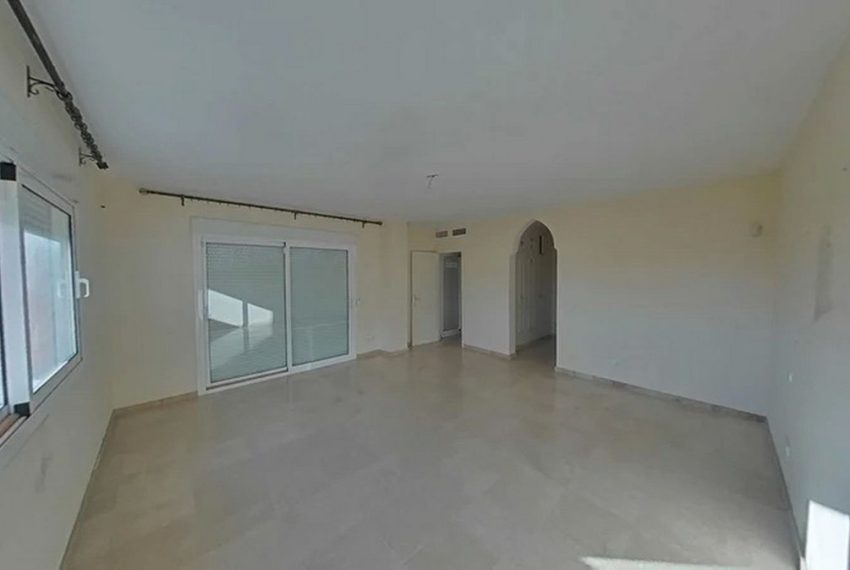 R4974547-Villa-For-Sale-Nueva-Andalucia-Detached-6-Beds-551-Built-19