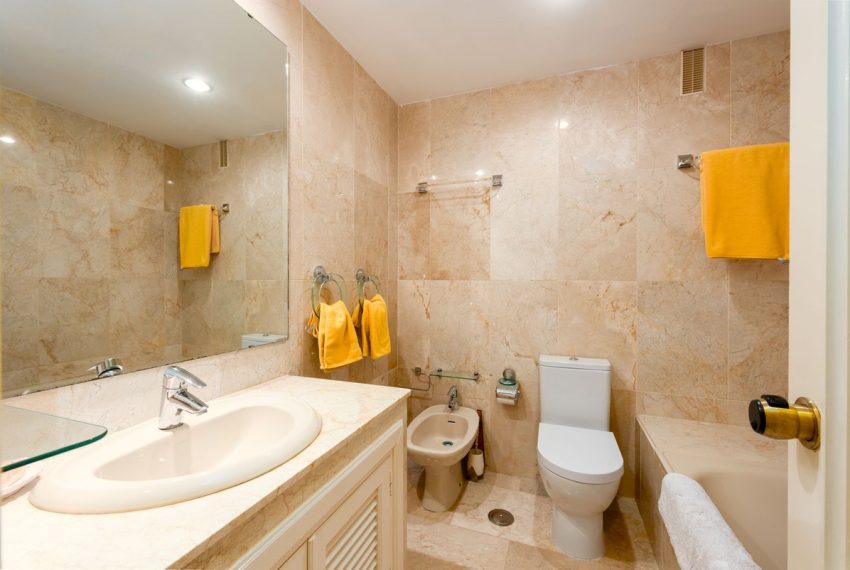 R4974649-Apartment-For-Sale-Nueva-Andalucia-Middle-Floor-3-Beds-186-Built-14