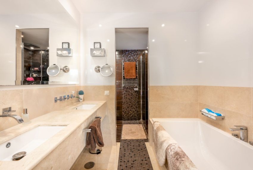 R4974649-Apartment-For-Sale-Nueva-Andalucia-Middle-Floor-3-Beds-186-Built-17