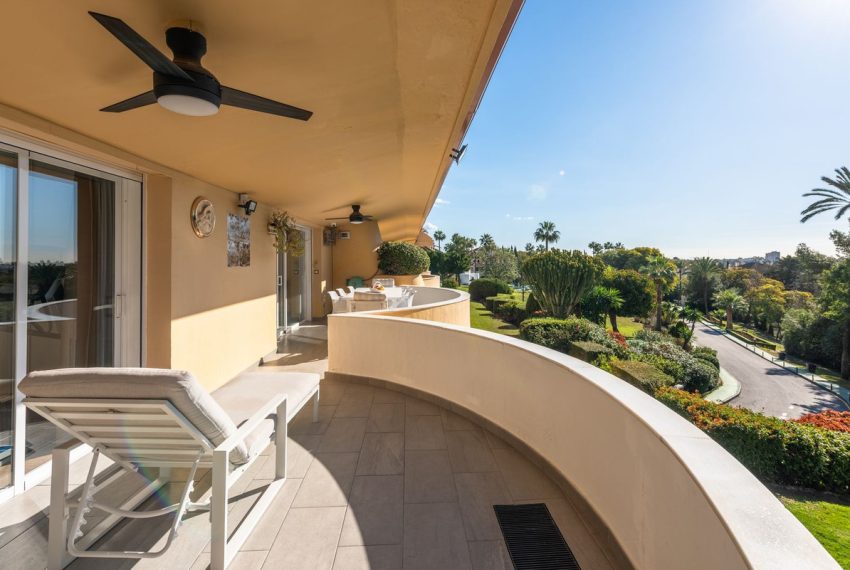 R4974649-Apartment-For-Sale-Nueva-Andalucia-Middle-Floor-3-Beds-186-Built-3