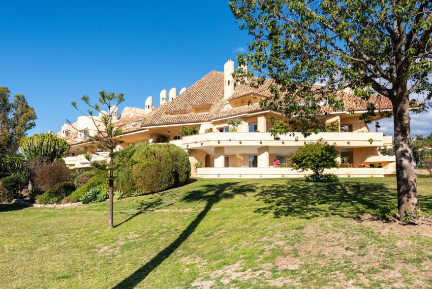 R4974649-Apartment-For-Sale-Nueva-Andalucia-Middle-Floor-3-Beds-186-Built-5