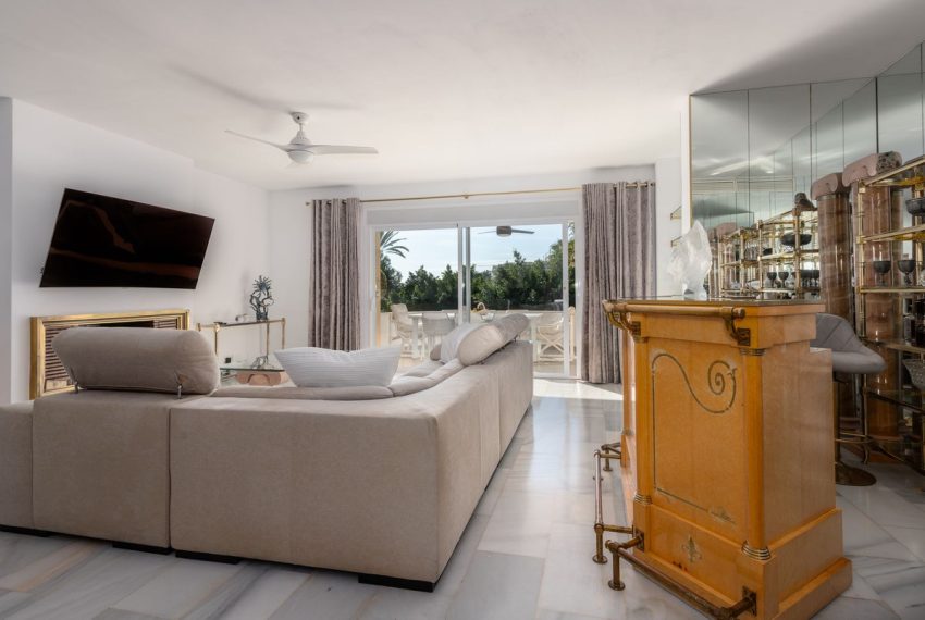 R4974649-Apartment-For-Sale-Nueva-Andalucia-Middle-Floor-3-Beds-186-Built-7