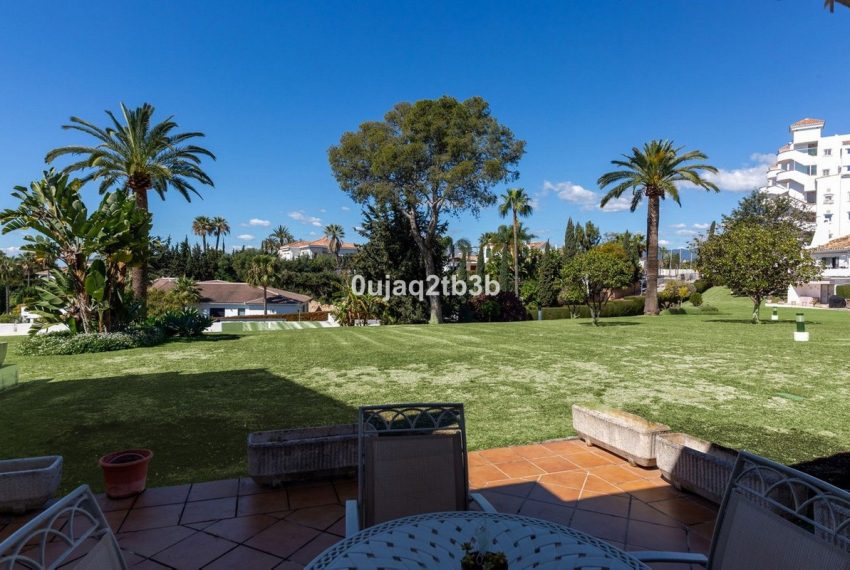 R4974682-Apartment-For-Sale-Nueva-Andalucia-Ground-Floor-3-Beds-143-Built-2