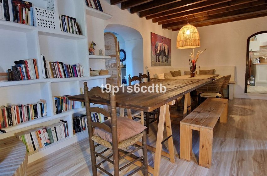 R4974733-Villa-For-Sale-Coin-Finca-8-Beds-398-Built-10