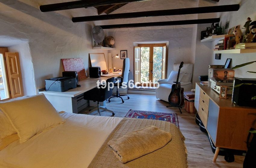 R4974733-Villa-For-Sale-Coin-Finca-8-Beds-398-Built-15