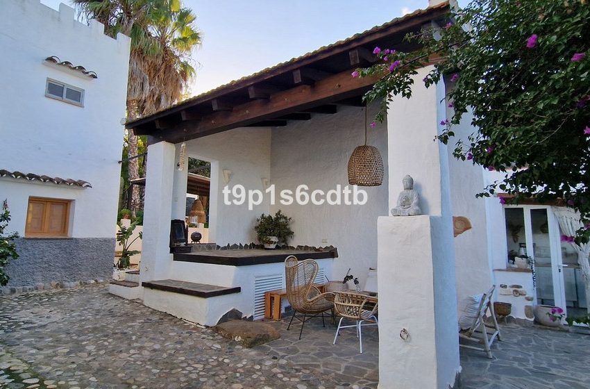 R4974733-Villa-For-Sale-Coin-Finca-8-Beds-398-Built-4