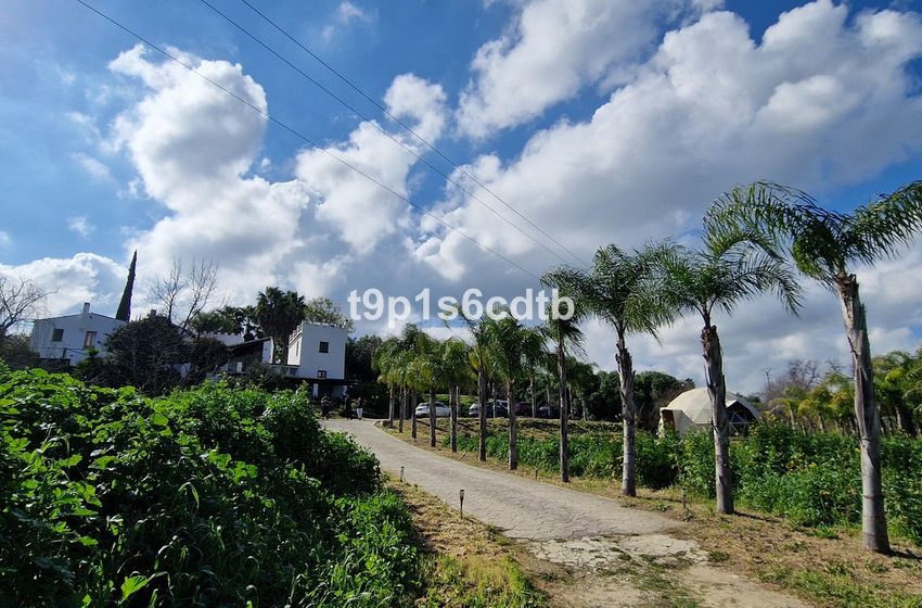 R4974733-Villa-For-Sale-Coin-Finca-8-Beds-398-Built