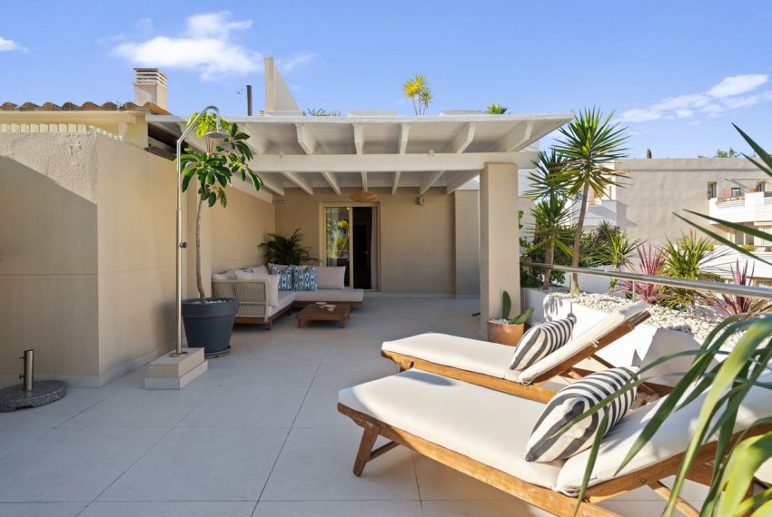 R4974862-Apartment-For-Sale-Aloha-Penthouse-3-Beds-148-Built-11