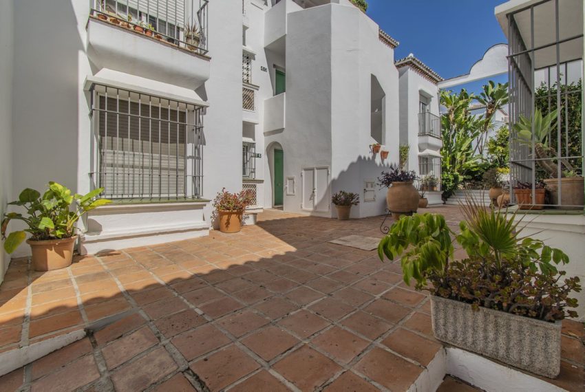 R4976134-Apartment-For-Sale-Nagueles-Penthouse-1-Beds-71-Built-16