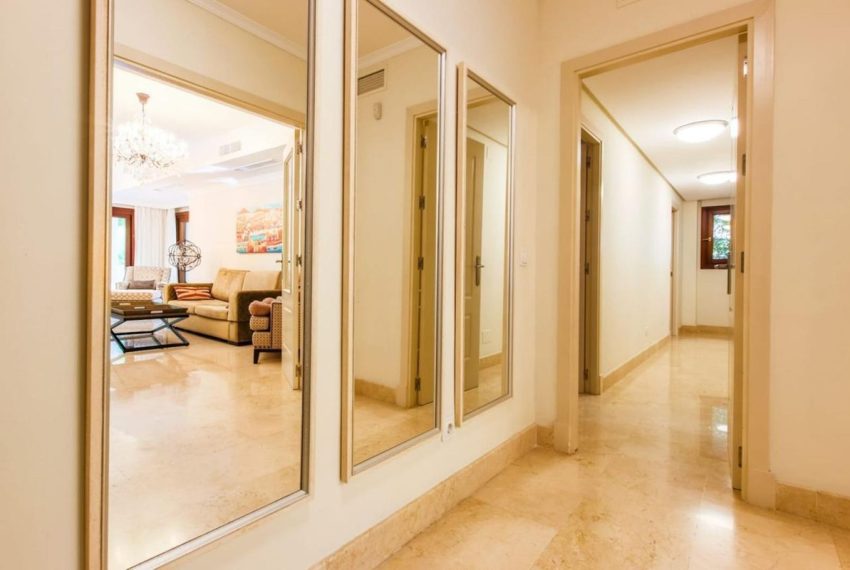 R4976485-Apartment-For-Sale-The-Golden-Mile-Ground-Floor-3-Beds-229-Built-15