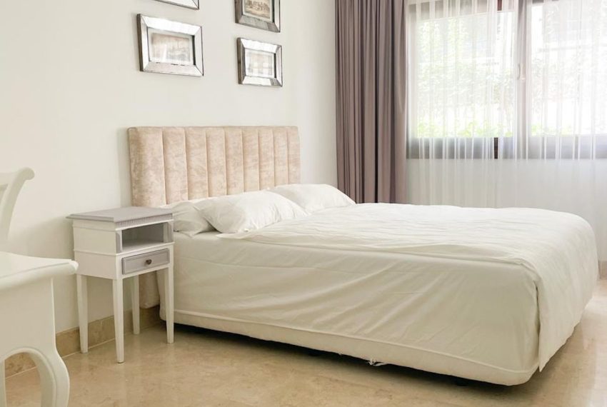 R4976485-Apartment-For-Sale-The-Golden-Mile-Ground-Floor-3-Beds-229-Built-7