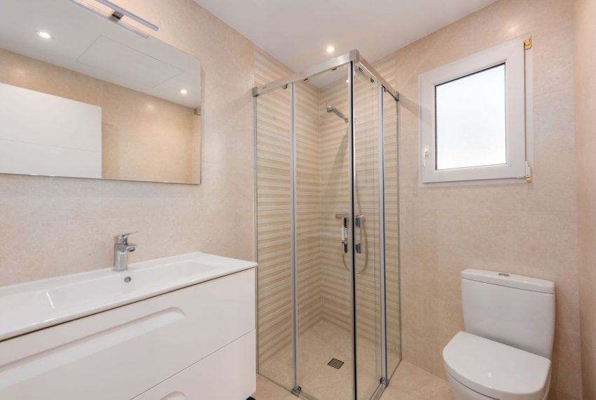 R4976497-Villa-For-Sale-Cabopino-Detached-4-Beds-200-Built-15