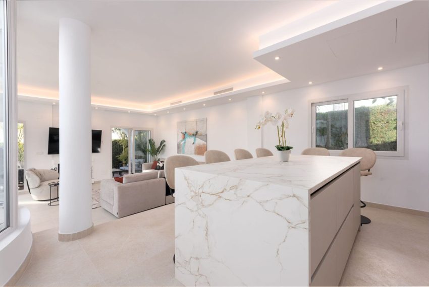 R4976497-Villa-For-Sale-Cabopino-Detached-4-Beds-200-Built-7
