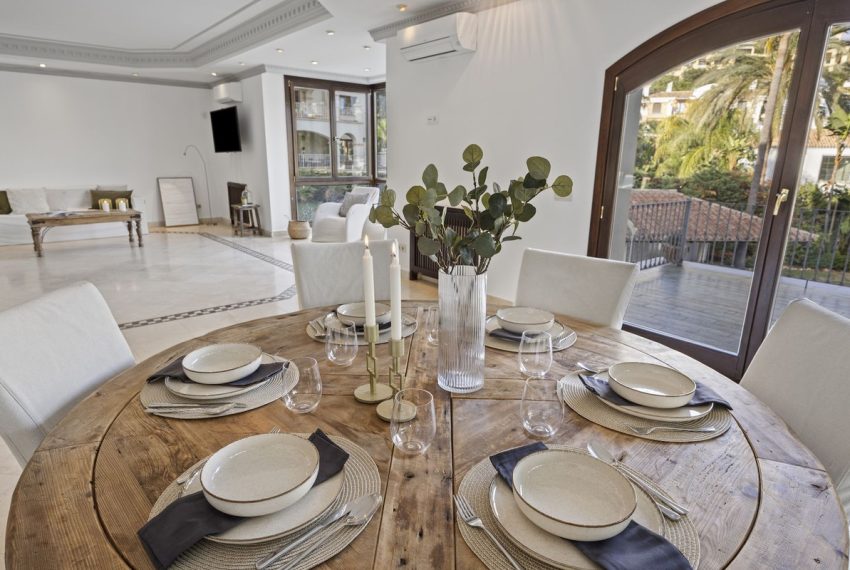 R4976557-Villa-For-Sale-Los-Arqueros-Detached-6-Beds-690-Built-8