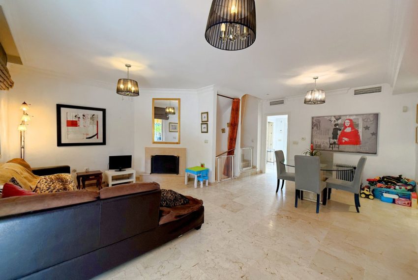 R4976590-Townhouse-For-Sale-Aloha-Terraced-3-Beds-208-Built-12