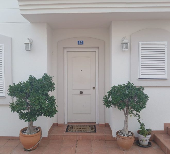 R4976590-Image 1-Terraced - 3 Beds - 208 Built