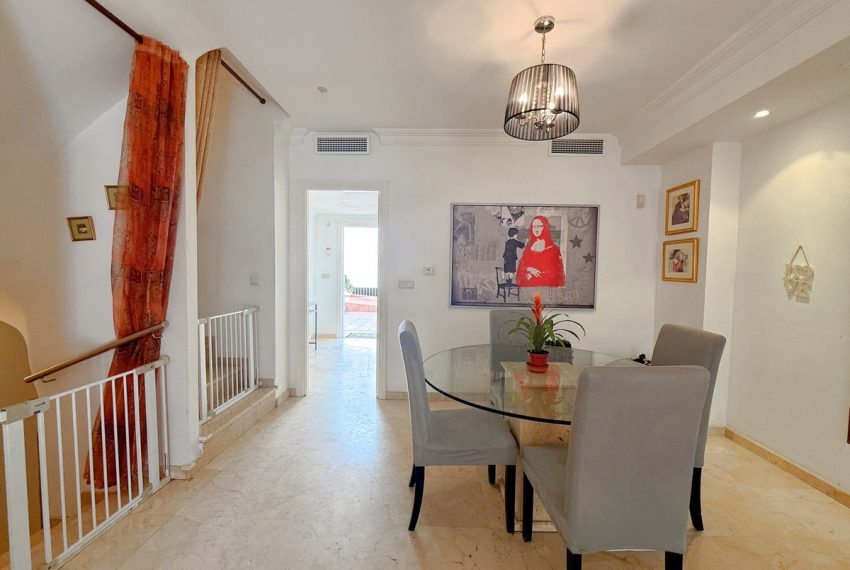 R4976590-Townhouse-For-Sale-Aloha-Terraced-3-Beds-208-Built-8