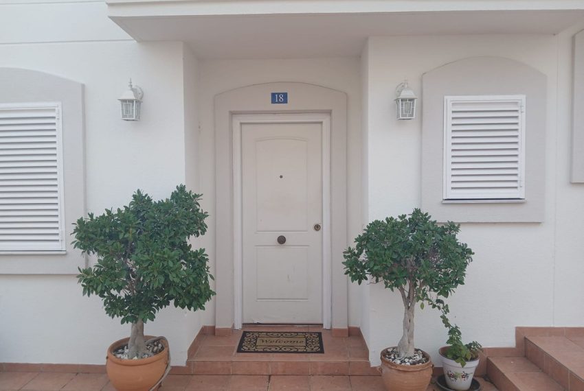 R4976590-Townhouse-For-Sale-Aloha-Terraced-3-Beds-208-Built