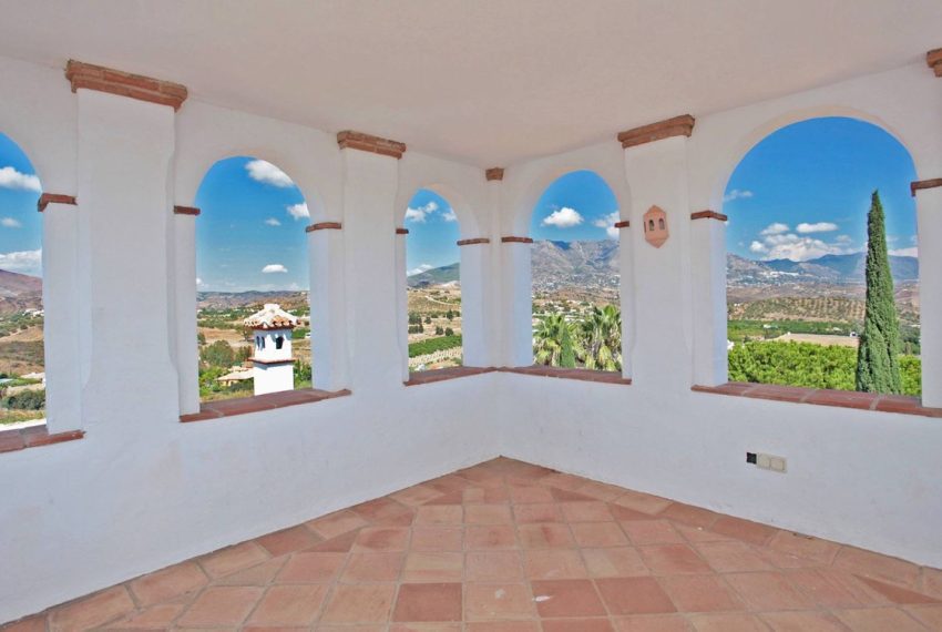 R4976917-Villa-For-Sale-Mijas-Detached-10-Beds-1232-Built-4