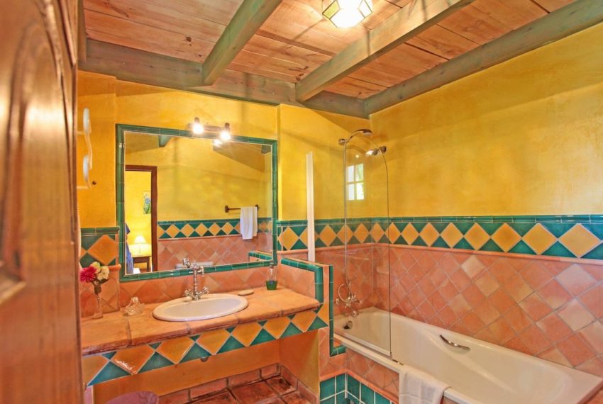 R4976917-Villa-For-Sale-Mijas-Detached-10-Beds-1232-Built-8