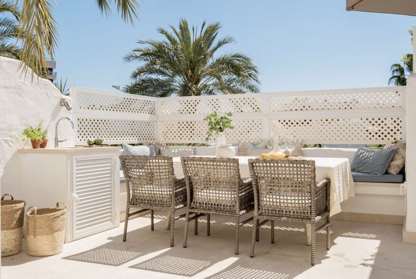 R4976989-Apartment-For-Sale-The-Golden-Mile-Penthouse-Duplex-3-Beds-173-Built-3