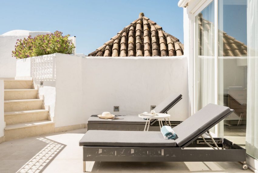R4976989-Apartment-For-Sale-The-Golden-Mile-Penthouse-Duplex-3-Beds-173-Built-6