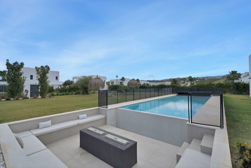 R4977040-Villa-For-Sale-La-Cala-Golf-Detached-4-Beds-300-Built-2