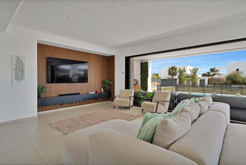 R4977040-Villa-For-Sale-La-Cala-Golf-Detached-4-Beds-300-Built-3