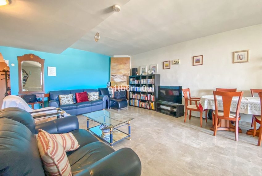 R4977196-Apartment-For-Sale-Nueva-Andalucia-Middle-Floor-2-Beds-131-Built-2