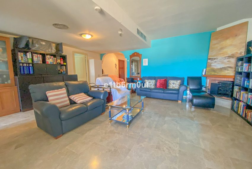R4977196-Apartment-For-Sale-Nueva-Andalucia-Middle-Floor-2-Beds-131-Built-3