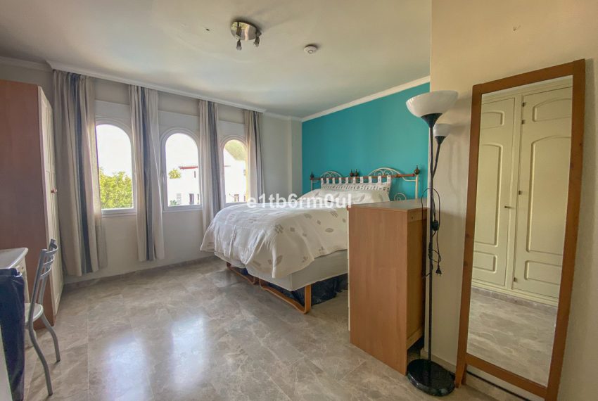 R4977196-Apartment-For-Sale-Nueva-Andalucia-Middle-Floor-2-Beds-131-Built-6