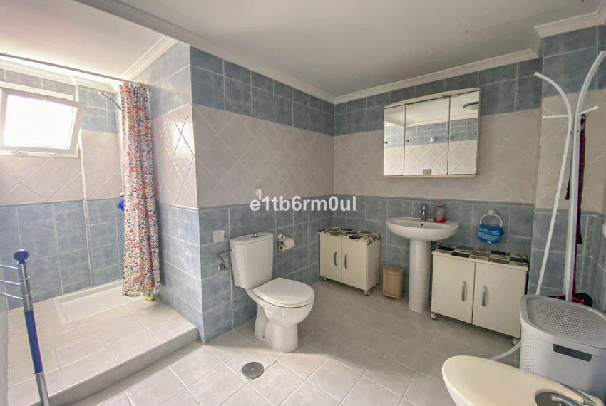 R4977196-Apartment-For-Sale-Nueva-Andalucia-Middle-Floor-2-Beds-131-Built-9