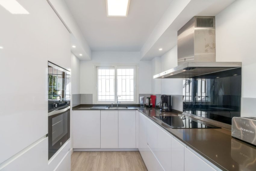 R4978900-Townhouse-For-Sale-Nueva-Andalucia-Terraced-3-Beds-87-Built-3