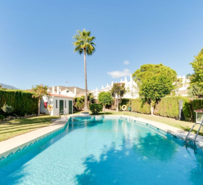 R4978900-Image 1-Terraced - 3 Beds - 87 Built