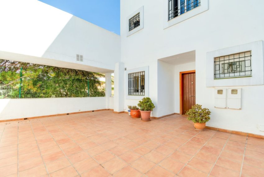 R4978900-Townhouse-For-Sale-Nueva-Andalucia-Terraced-3-Beds-87-Built-7