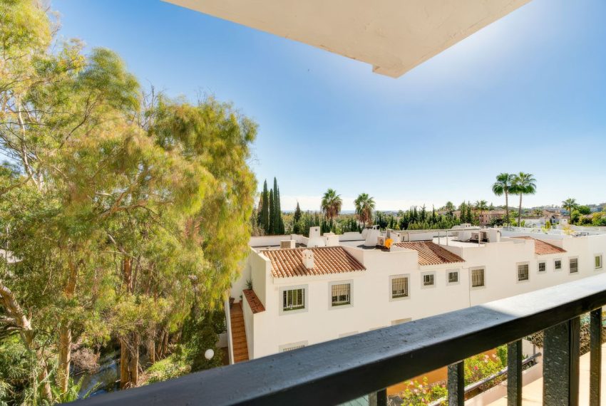 R4978900-Townhouse-For-Sale-Nueva-Andalucia-Terraced-3-Beds-87-Built-8