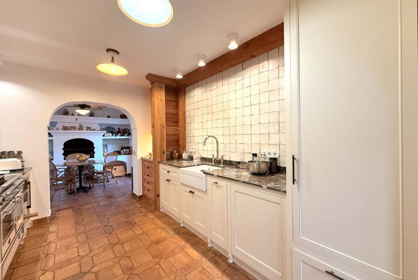 R4979035-Villa-For-Sale-Marbella-Semi-Detached-4-Beds-396-Built-12