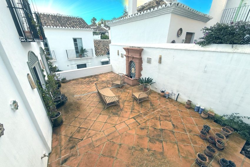 R4979035-Villa-For-Sale-Marbella-Semi-Detached-4-Beds-396-Built-7