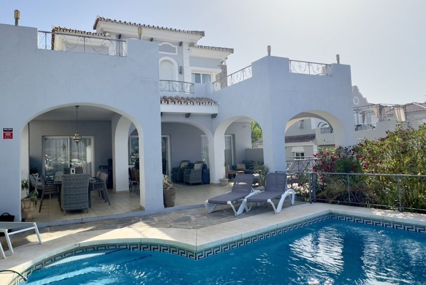 R4979557-Villa-For-Sale-Mijas-Detached-6-Beds-324-Built